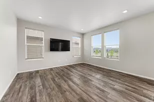 3025 Pawnee Creek Dr, Loveland, CO 80538 - Photo 12