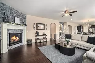 2163 Longfin Dr, Windsor, CO 80550 - Photo 2