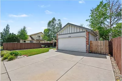2232 E 18th St, Loveland, CO 80538 - Photo 4