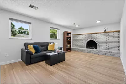 8601 E Layton Ave, Denver, CO 80237 - Photo 20