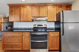 2340 Eagle Cliff Rd, Estes Park, CO 80517 - Photo 14