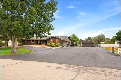 520 Namaqua Rd, Loveland, CO 80537 - Photo 2