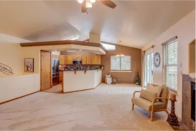 4260 Julesberg Dr, Loveland, CO 80538 - Photo 4