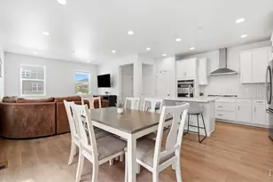 9915 Matchless St, Littleton, CO 80125 - Photo 10