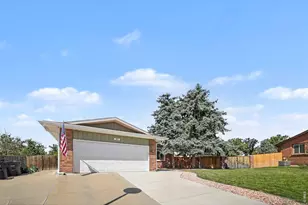 13017 Clayton Ct, Thornton, CO 80241 - Photo 2