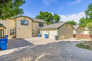 1048 Tierra Ln, Fort Collins, CO 80521 - Photo 2