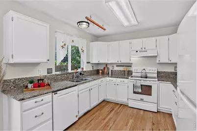 346 Wadsworth Cir, Longmont, CO 80504 - Photo 8