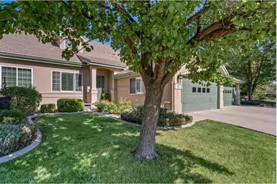 426 Rossum Dr, Loveland, CO 80537 - Photo 2