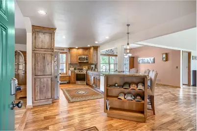 8125 Woodland Rd, Longmont, CO 80503 - Photo 4