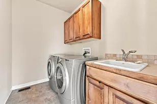 516 Mariana Pointe Dr, Loveland, CO 80537 - Photo 18