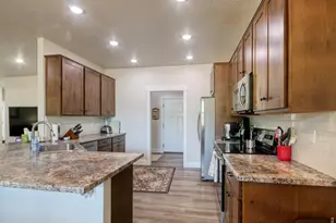 352 Howell Ave, Brush, CO 80723 - Photo 10