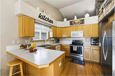 372 Cardinal Ave, Loveland, CO 80537 - Photo 6
