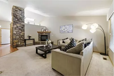 372 Cardinal Ave, Loveland, CO 80537 - Photo 4
