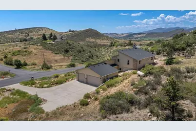 8060 Firethorn Dr, Loveland, CO 80538 - Photo 10