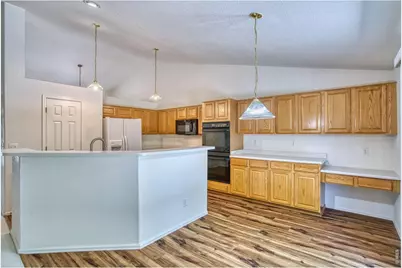 620 Bellingham Pl, Longmont, CO 80504 - Photo 4