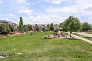 2445 Windrow Dr, Fort Collins, CO 80525 - Photo 38