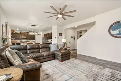 323 Central Ave, Severance, CO 80550 - Photo 10