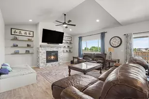 1875 Rancher Dr, Milliken, CO 80543 - Photo 4