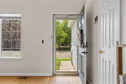 9712 Queenscliffe Dr, Highlands Ranch, CO 80130 - Photo 4