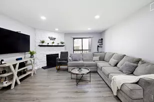 8225 Fairmount Dr, Denver, CO 80247 - Photo 4