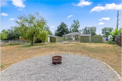 2443 Mountain View Dr, Loveland, CO 80538 - Photo 24