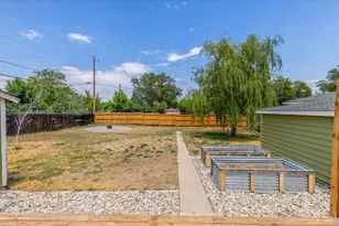 2443 Mountain View Dr, Loveland, CO 80538 - Photo 22