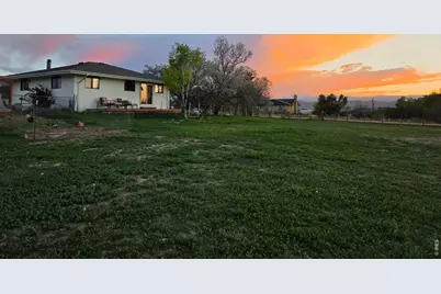 2012 Charro Ave, Longmont, CO 80504 - Photo 2