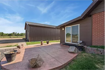 2121 E 20th St, Greeley, CO 80631 - Photo 6