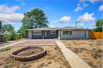 1641 Lashley St, Longmont, CO 80504 - Photo 2
