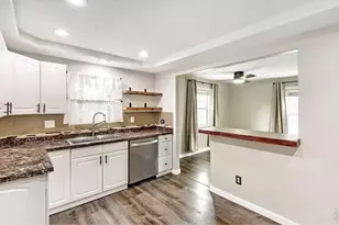 1735 W Burlington Pl, Denver, CO 80221 - Photo 14