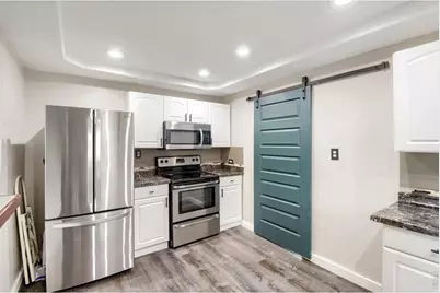 1735 W Burlington Pl, Denver, CO 80221 - Photo 12