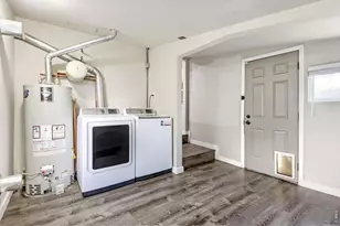 1735 W Burlington Pl, Denver, CO 80221 - Photo 28
