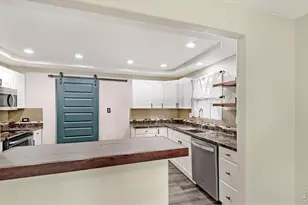 1735 W Burlington Pl, Denver, CO 80221 - Photo 4