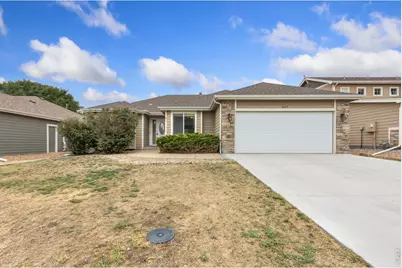 6127 W 16th St, Greeley, CO 80634 - Photo 2