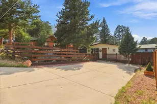 435 Columbine Ave, Estes Park, CO 80517 - Photo 2