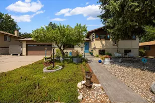2107 Leila Dr, Loveland, CO 80538 - Photo 2