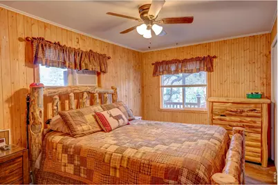 909 Riverside Dr, Estes Park, CO 80517 - Photo 26