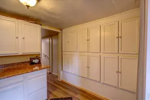 909 Riverside Dr, Estes Park, CO 80517 - Photo 40