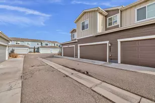 10581 Paris St, Commerce City, CO 80640 - Photo 24