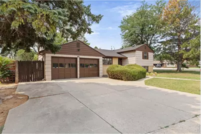 1539 West Shore Dr, Loveland, CO 80538 - Photo 4