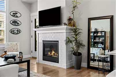 235 High Point Dr #207, Longmont, CO 80504 - Photo 6
