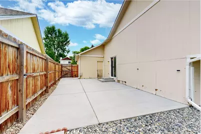 2133 Chelsea Dr, Loveland, CO 80538 - Photo 12