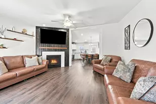 603 S Carriage Dr, Milliken, CO 80543 - Photo 4