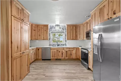 16524 County Road 394, La Salle, CO 80645 - Photo 8