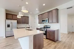 2866 Sand Beach Lake Dr, Loveland, CO 80538 - Photo 10