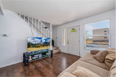 2413 W 27th St #6, Greeley, CO 80634 - Photo 4