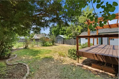 338 W 9th St, Loveland, CO 80537 - Photo 32
