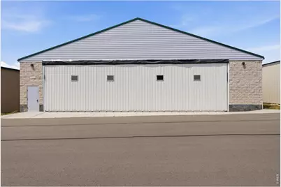 5271 Beechcraft St, Loveland, CO 80538 - Photo 2