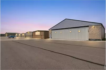 5271 Beechcraft St, Loveland, CO 80538 - Photo 10