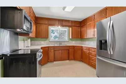1114 24th Ave, Greeley, CO 80634 - Photo 2